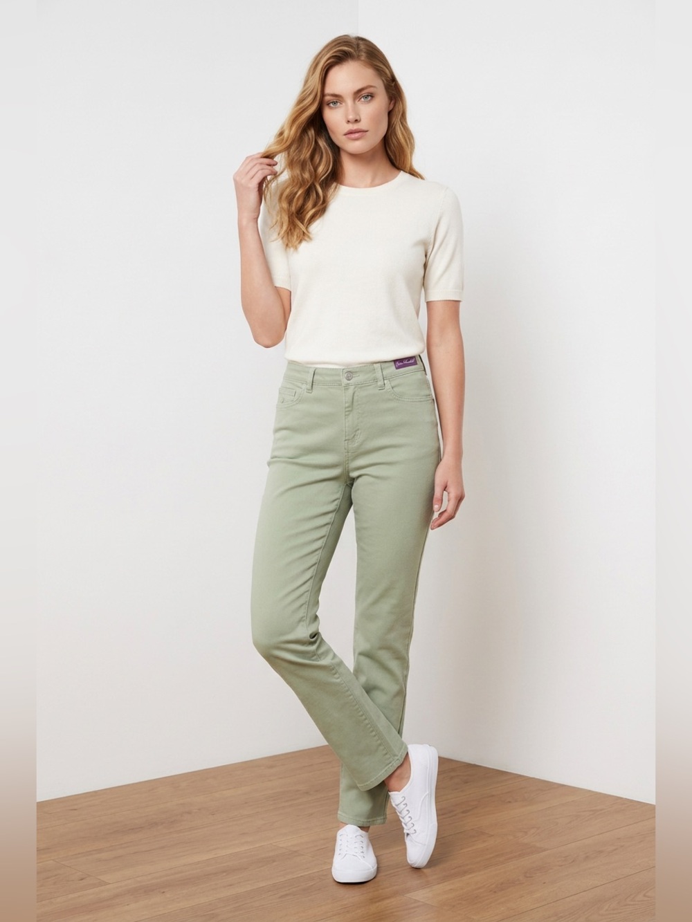 Gloria Vanderbilt Amanda Classic Jeans – Sage Green, Size 8 Short (NWT)